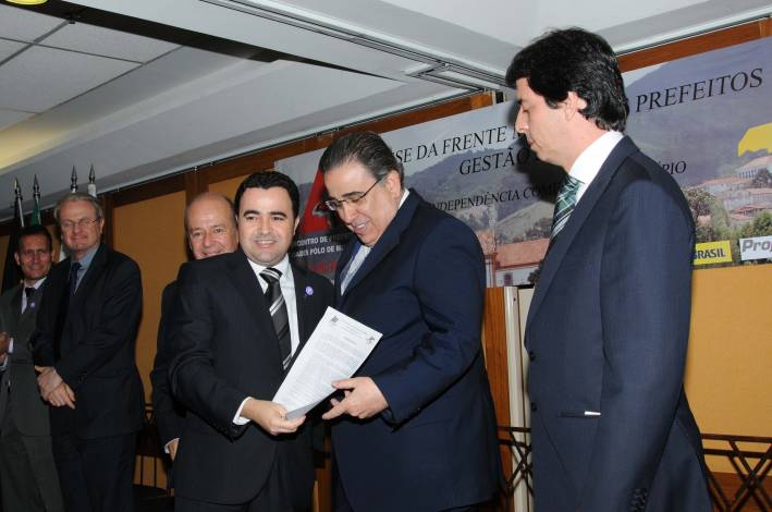 vladimir toma posse